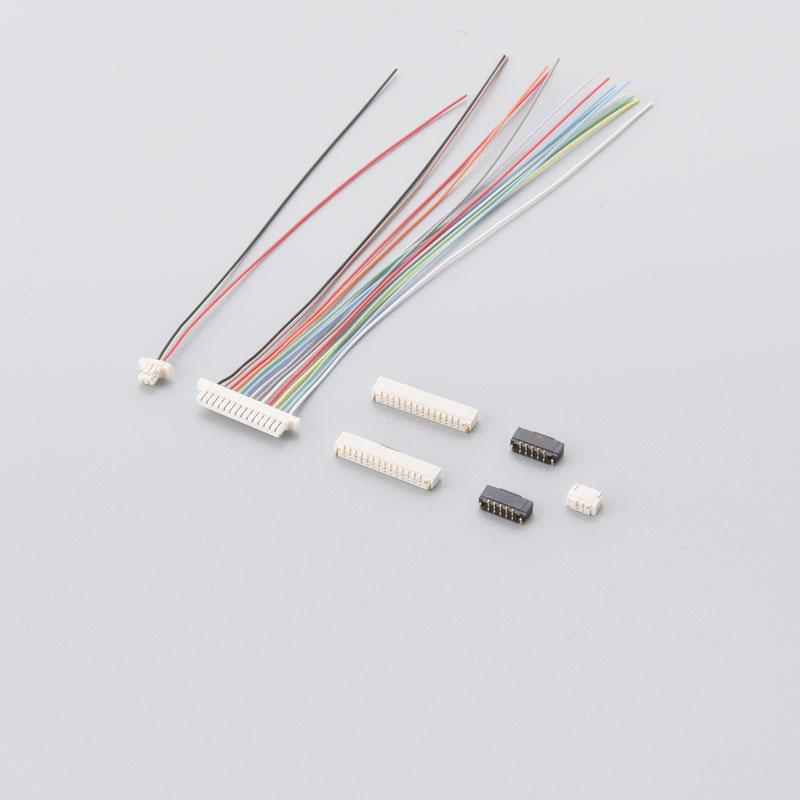 Fabrikstilpasning Industriel højttalerforbindelsesstiksele ledninger 0,8 Pitch Suhr-08V-S-B terminal elektrisk kabel
